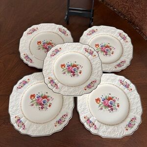 5 Vtg. MYOTT STAFFORDSHIRE ENGLAND F2940 9" Square Lunch Plates -Flower Bouquet